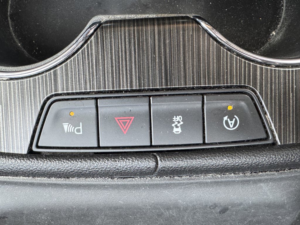 Used 2023 GMC Acadia SLT image 75