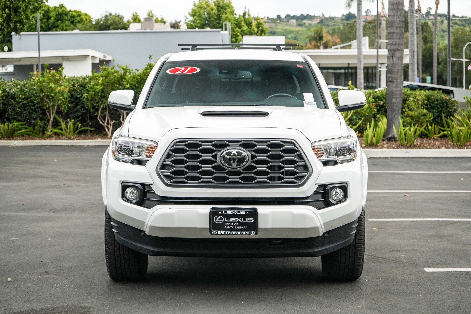 Used 2021 Toyota Tacoma TRD Sport w/ Technology Package AWD/4WD image 2