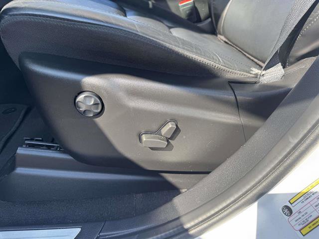 Used 2022 Jeep Grand Cherokee Limited image 10