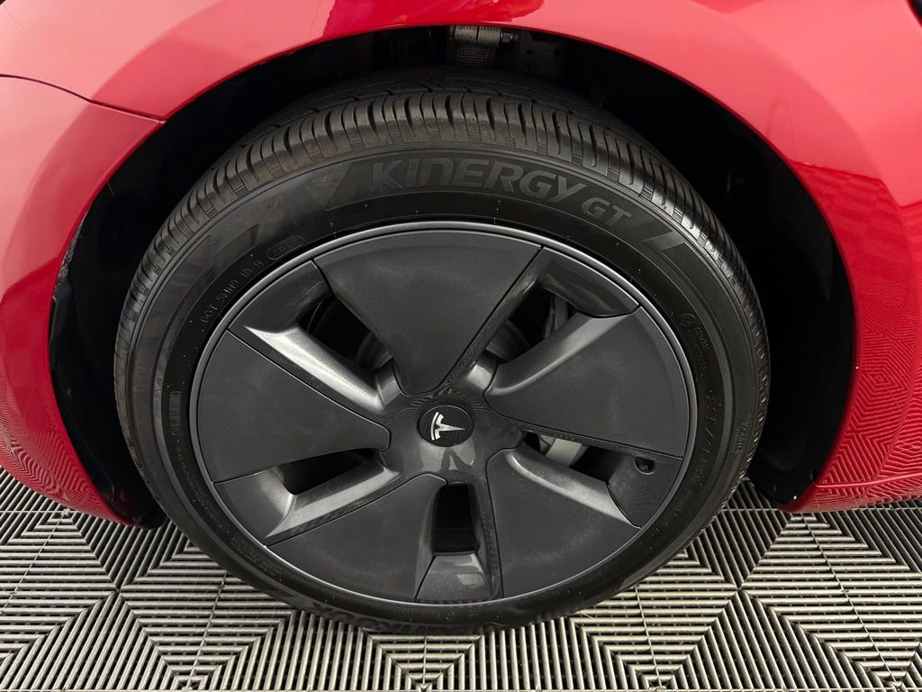 Used 2023 Tesla Model 3 Standard Range image 11