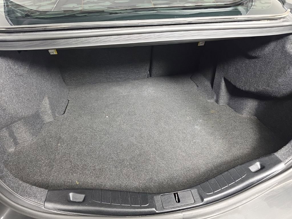 Used 2019 Ford Fusion SEL image 32