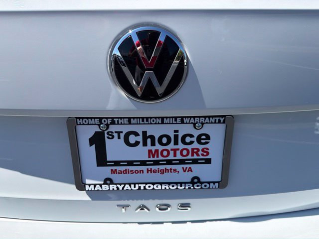 Used 2023 Volkswagen Taos SE w/ Black Wheel Package FWD image 33