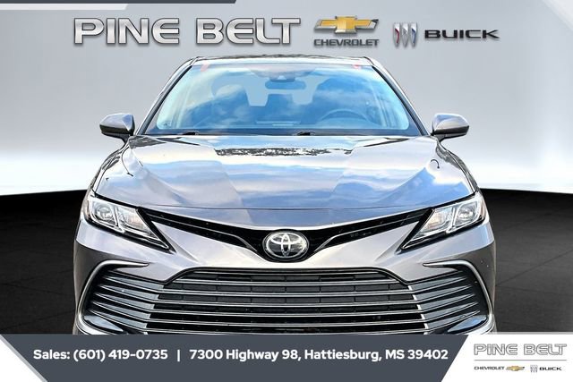 Used 2023 Toyota Camry LE image 3