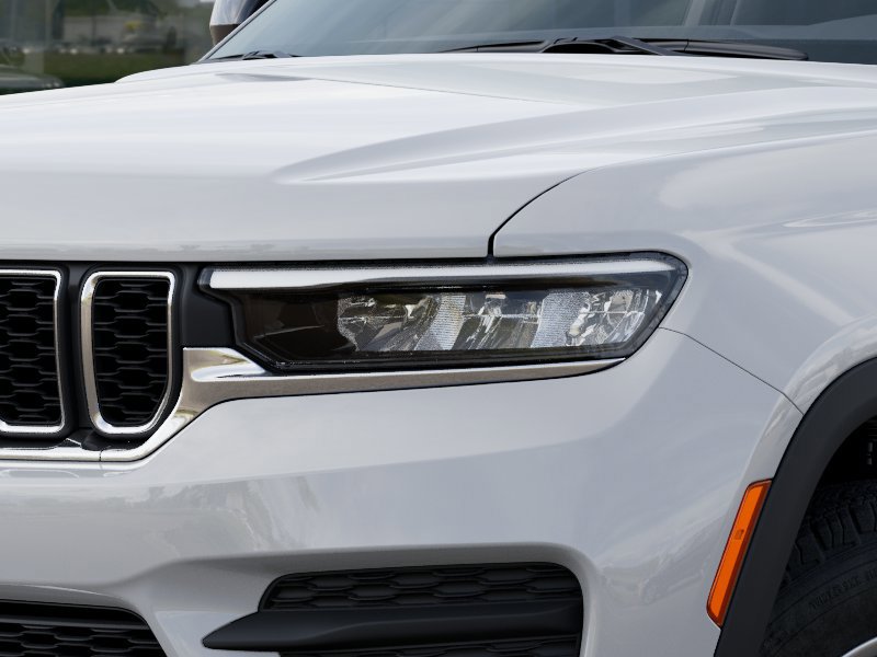 New 2026 Jeep Grand Cherokee Laredo image 10