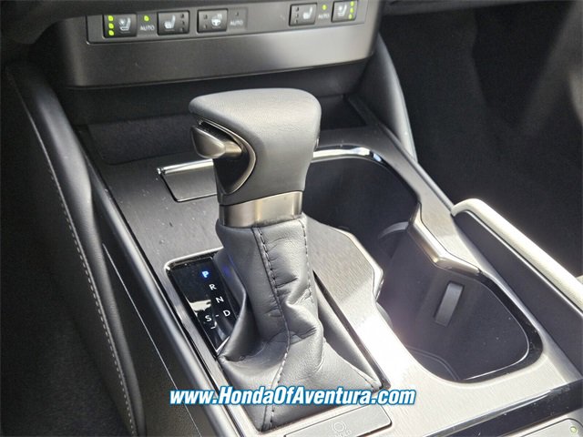 Used 2024 Lexus ES 350 w/ Premium Package image 17