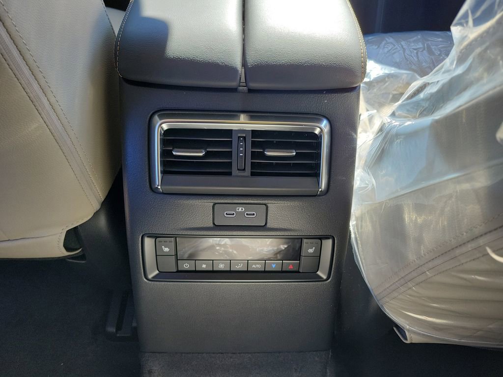 New 2026 MAZDA CX-70 3.3 Turbo w/ Preferred Package image 16