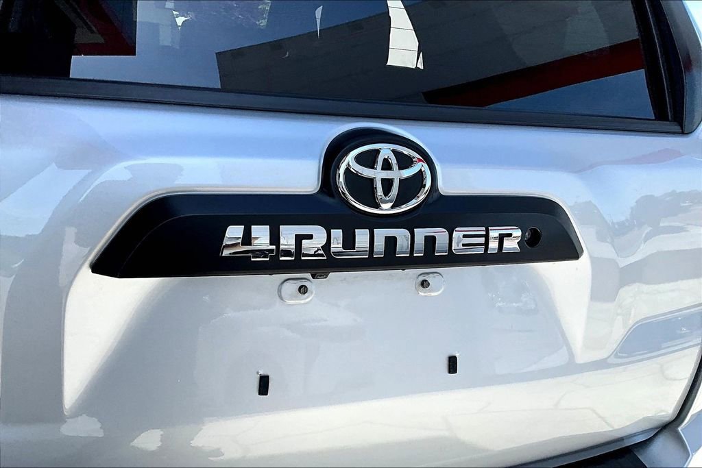 Certified 2019 Toyota 4Runner TRD Off-Road Premium image 23