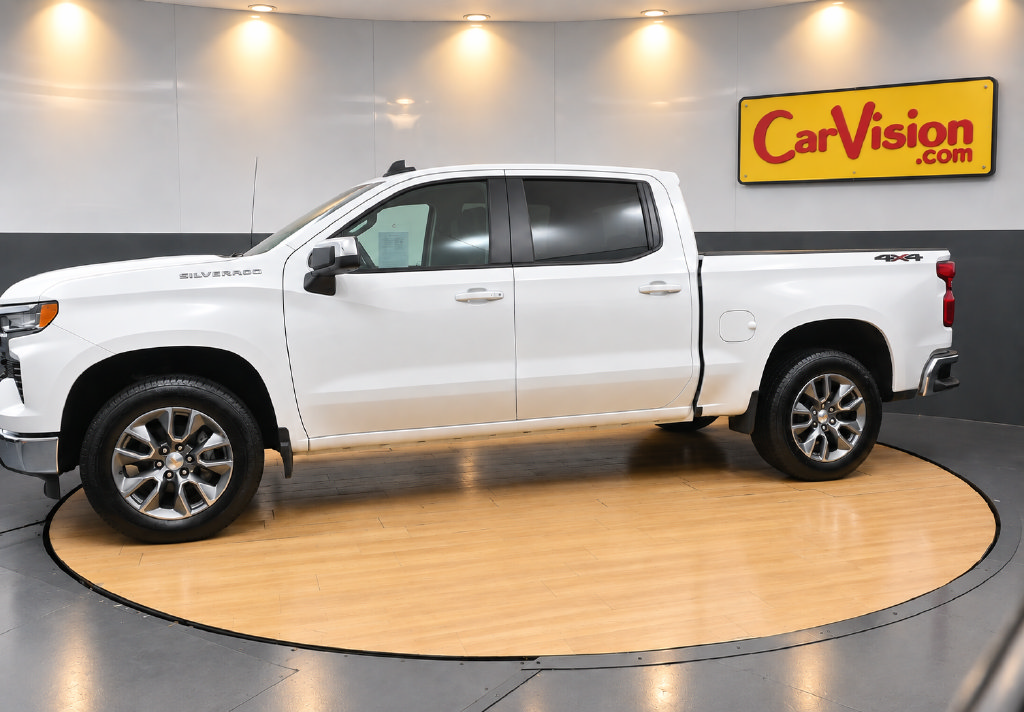 Used 2025 Chevrolet Silverado 1500 LT AWD/4WD image 4