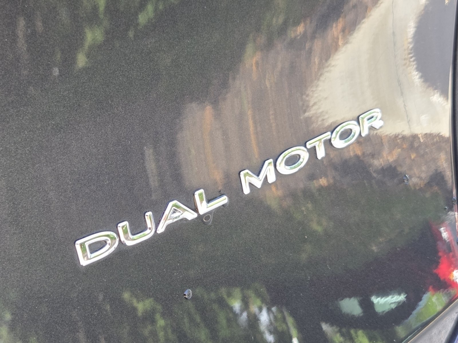Used 2024 Tesla Model Y Long Range AWD/4WD image 17