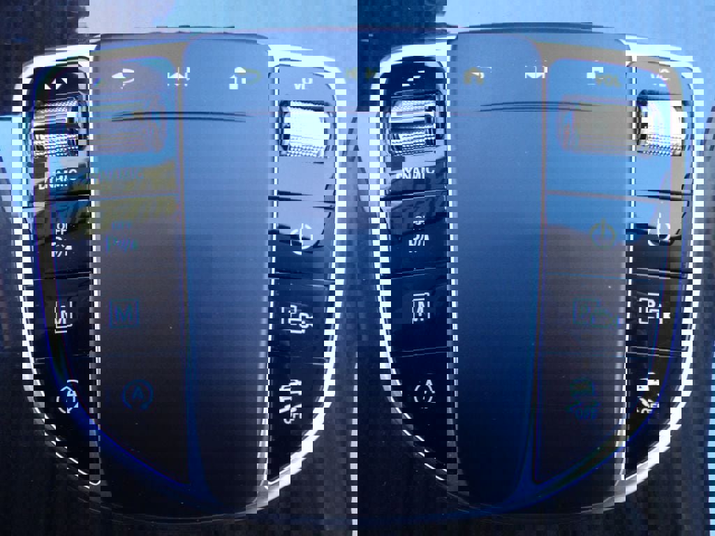 Used 2021 Mercedes-Benz GLC 300 4MATIC image 22