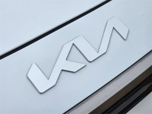 Used 2023 Kia Niro Wave image 10