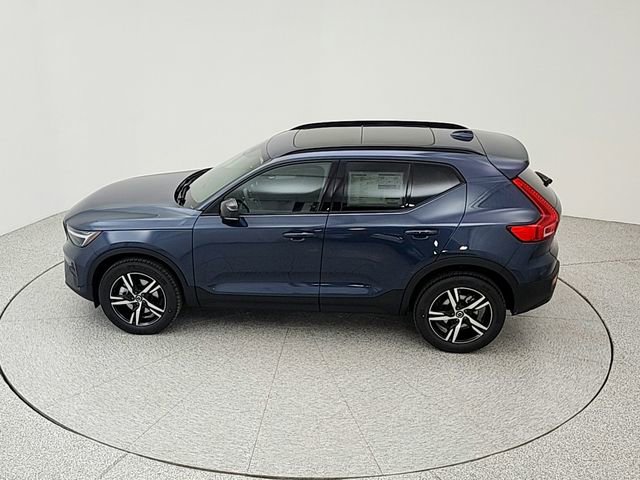 New 2026 Volvo XC40 B5 Core w/ Climate Package image 36