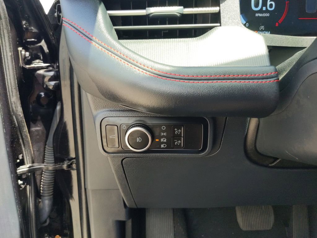 Certified 2025 Ford Explorer ST image 28