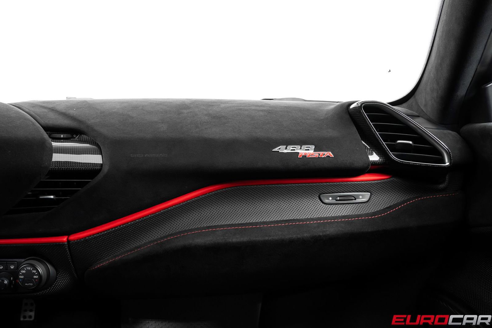 Used 2020 Ferrari 488 Pista *HUGE CARBON INTERIOR OPTIONS image 37