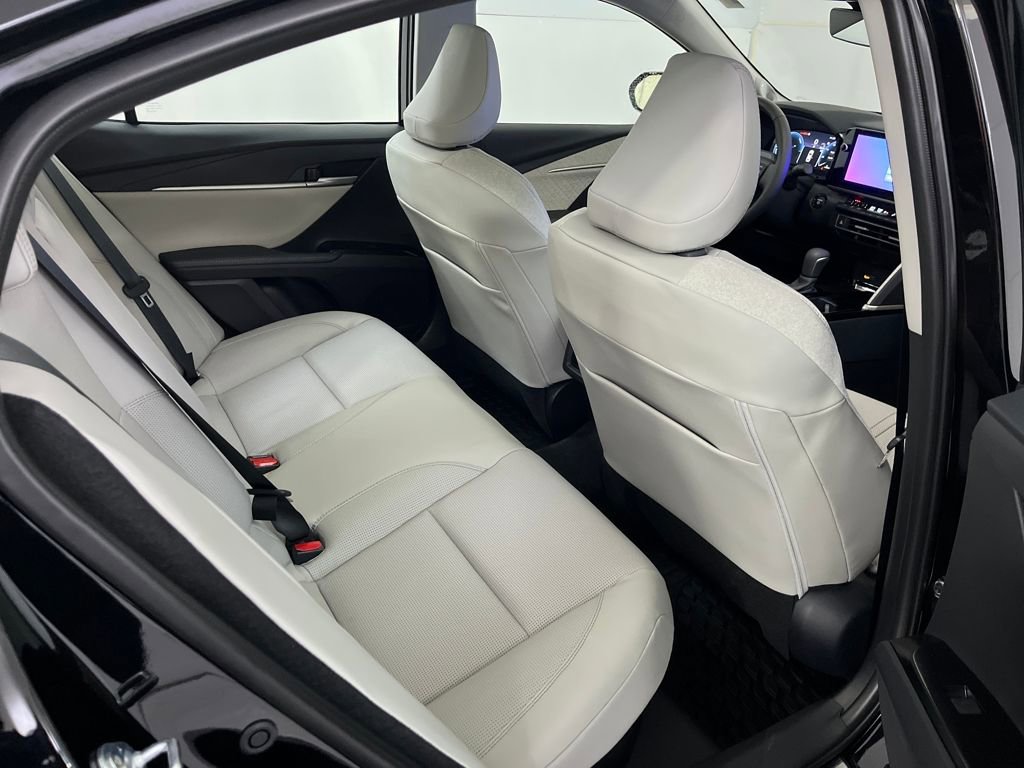 Used 2026 Toyota Camry XLE w/ Premium Plus Package image 24