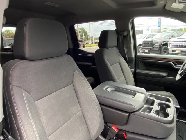 Used 2024 Chevrolet Silverado 1500 LT w/ Convenience Package II AWD/4WD image 23