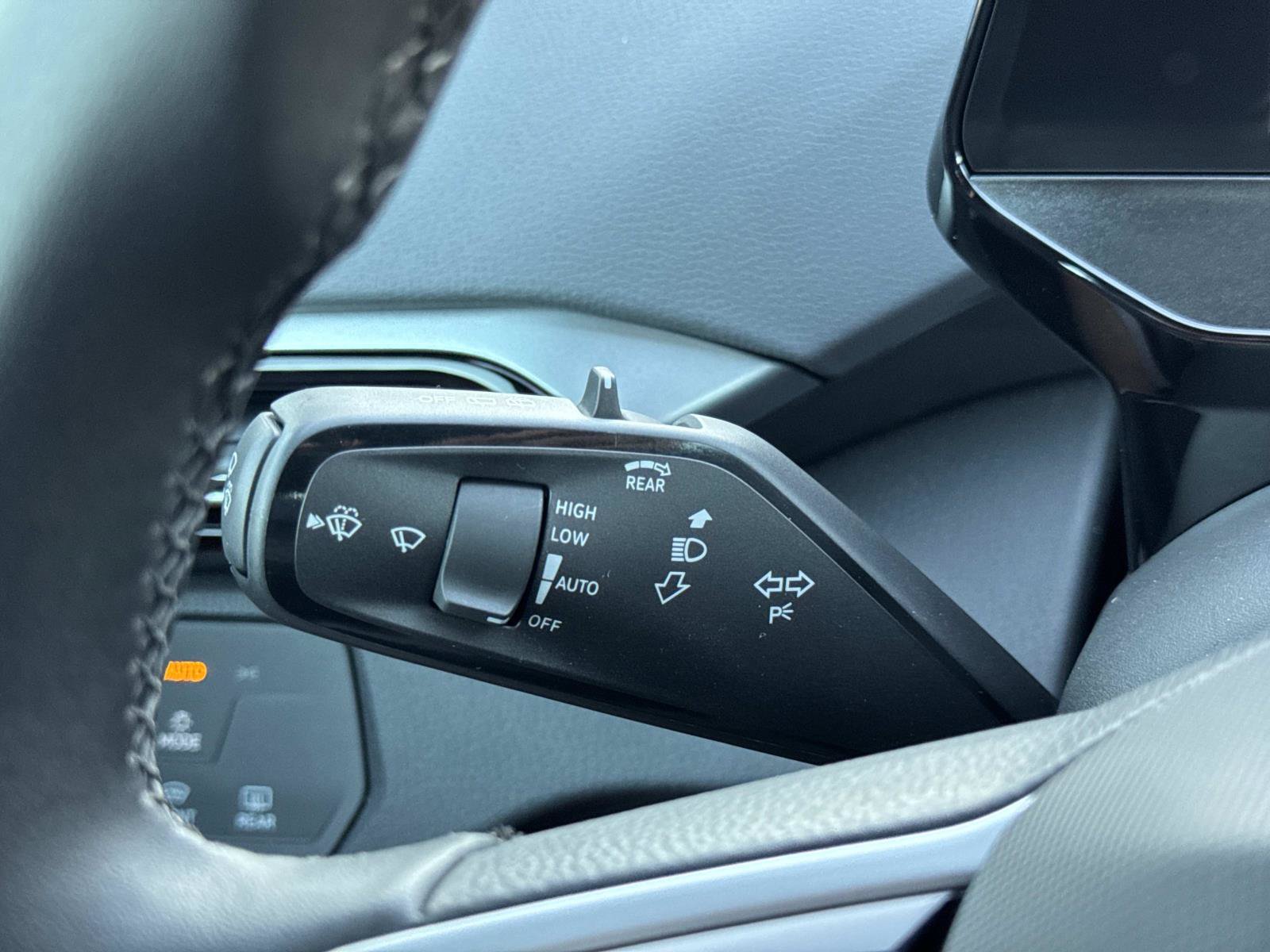 New 2026 Volkswagen ID.4 Pro AWD/4WD image 21