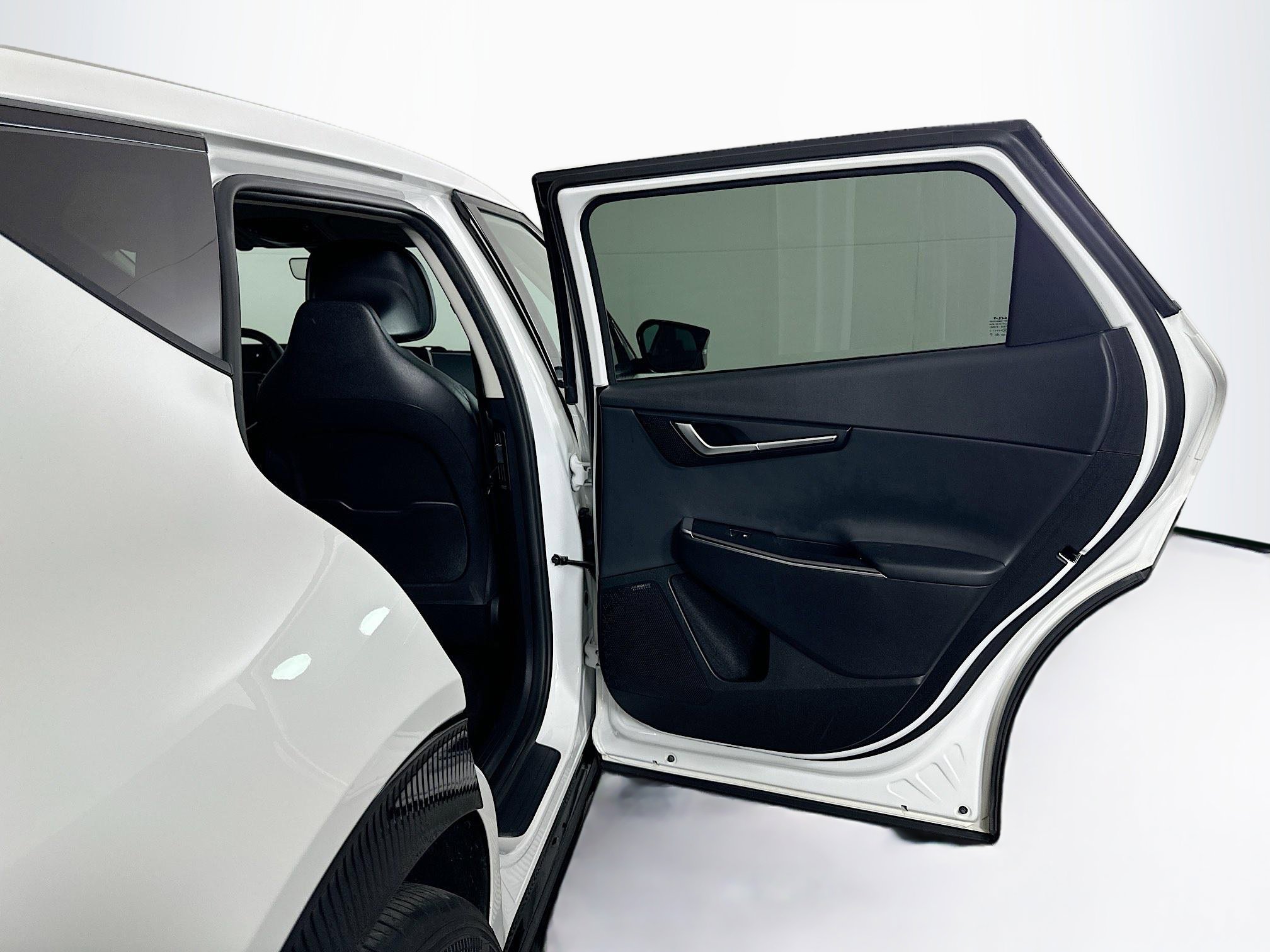 Used 2022 Kia EV6 Wind RWD image 31