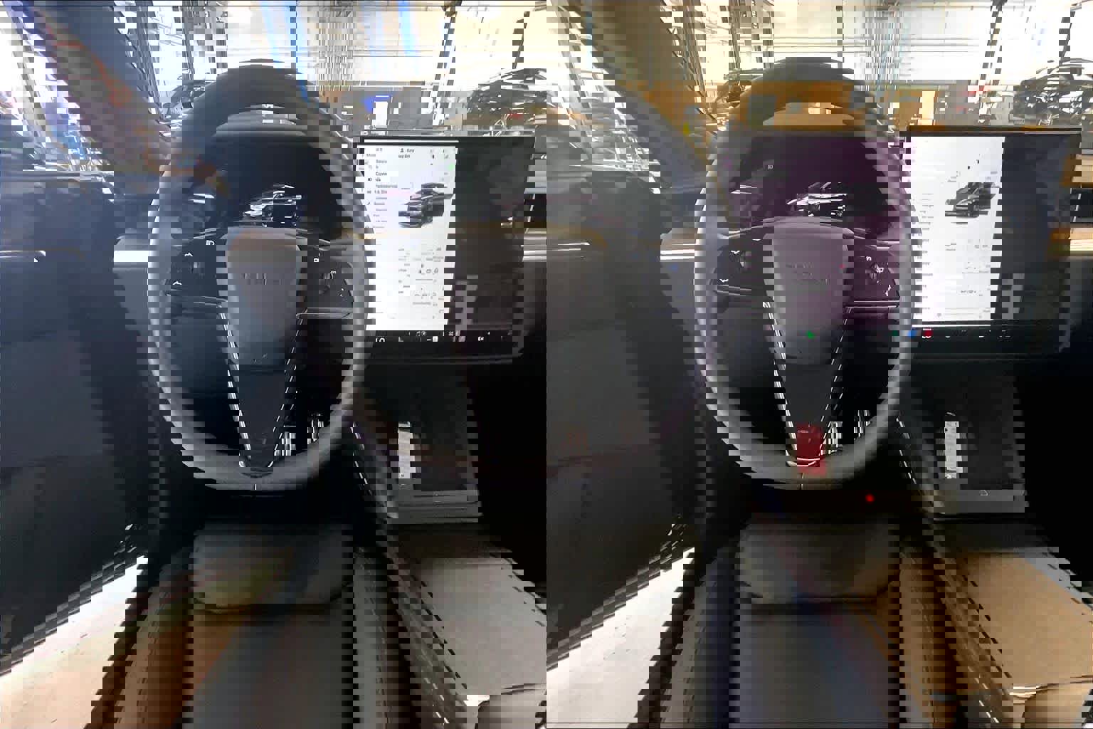 Used 2024 Tesla Model S image 5