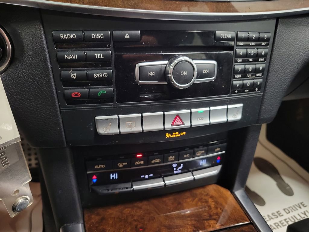 Used 2015 Mercedes-Benz E 350 4MATIC Sedan image 16