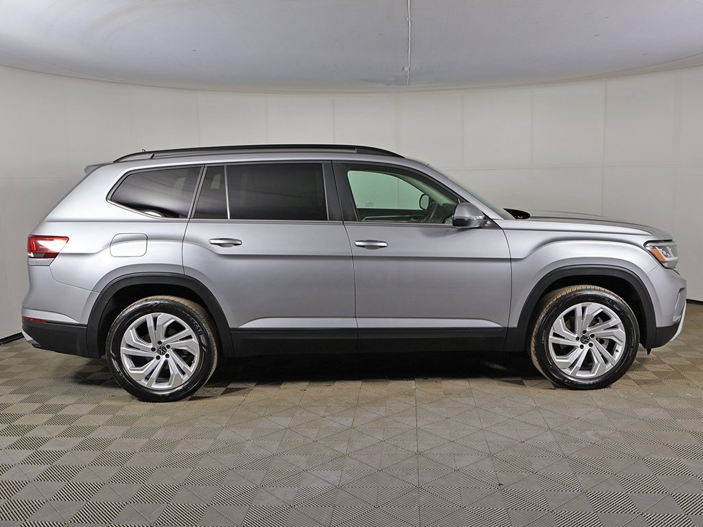 Used 2023 Volkswagen Atlas SE image 14