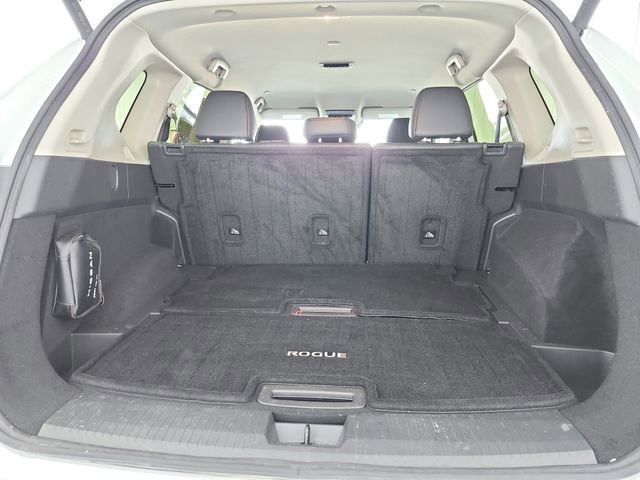 Used 2025 Nissan Rogue SL image 48