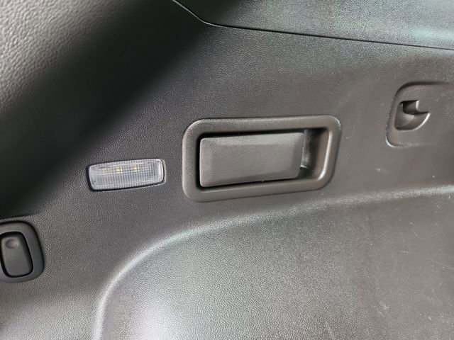 Used 2023 Chevrolet Blazer LT image 31