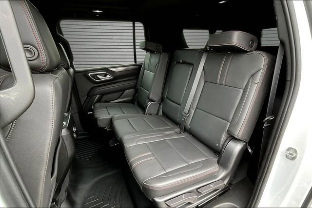 Used 2022 Chevrolet Suburban RST w/ Luxury Package image 22