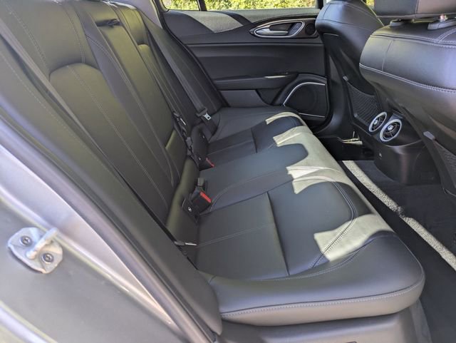 Used 2021 Alfa Romeo Giulia Ti AWD/4WD image 28