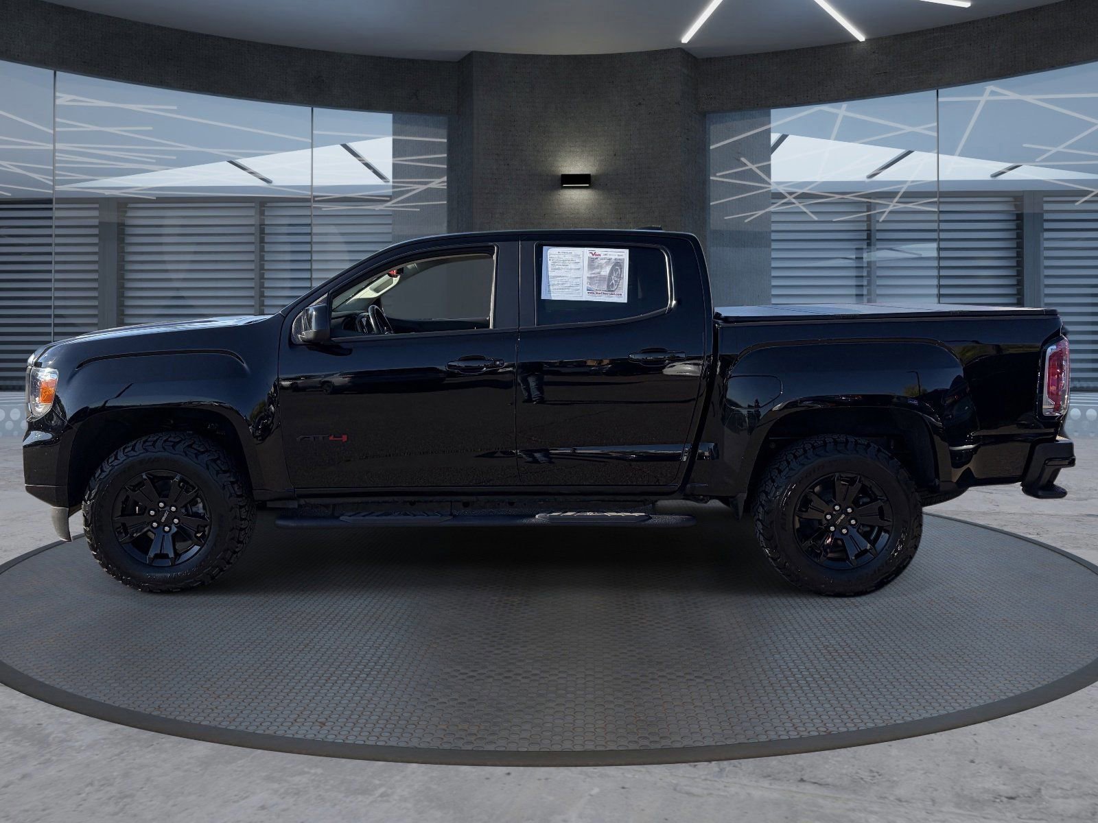 Certified 2022 GMC Canyon AT4 AWD/4WD image 3