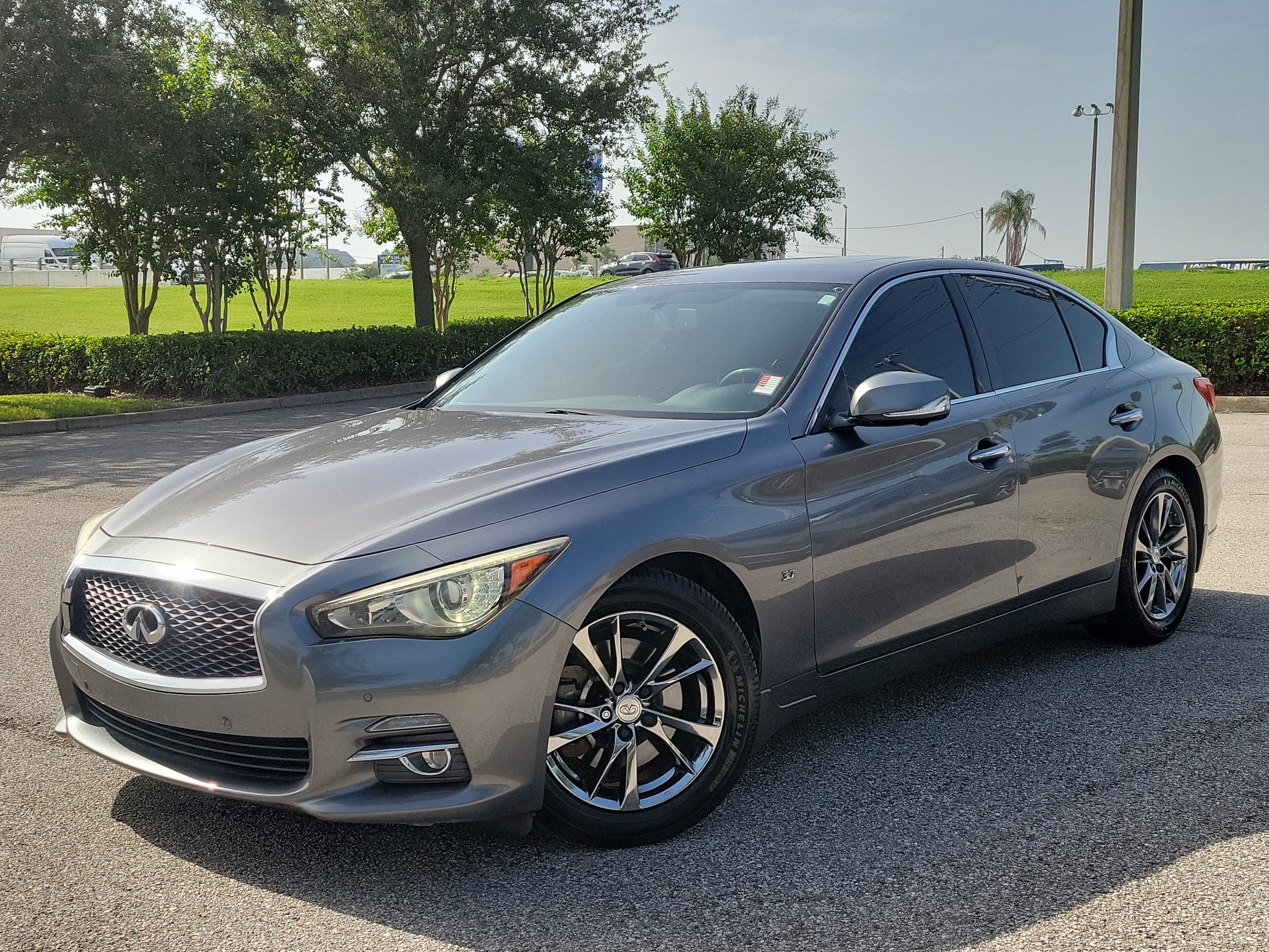 Used 2015 INFINITI Q50 Premium w/ Deluxe Touring Package RWD image 34
