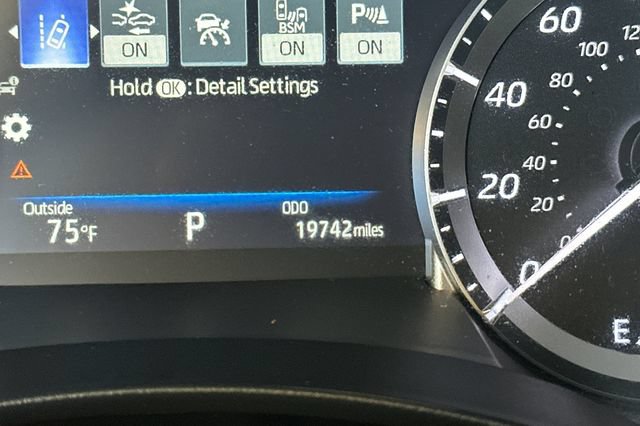 Used 2022 Toyota Highlander Limited AWD/4WD image 30