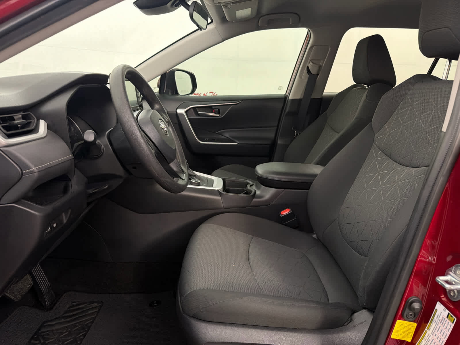 Used 2021 Toyota RAV4 XLE image 14