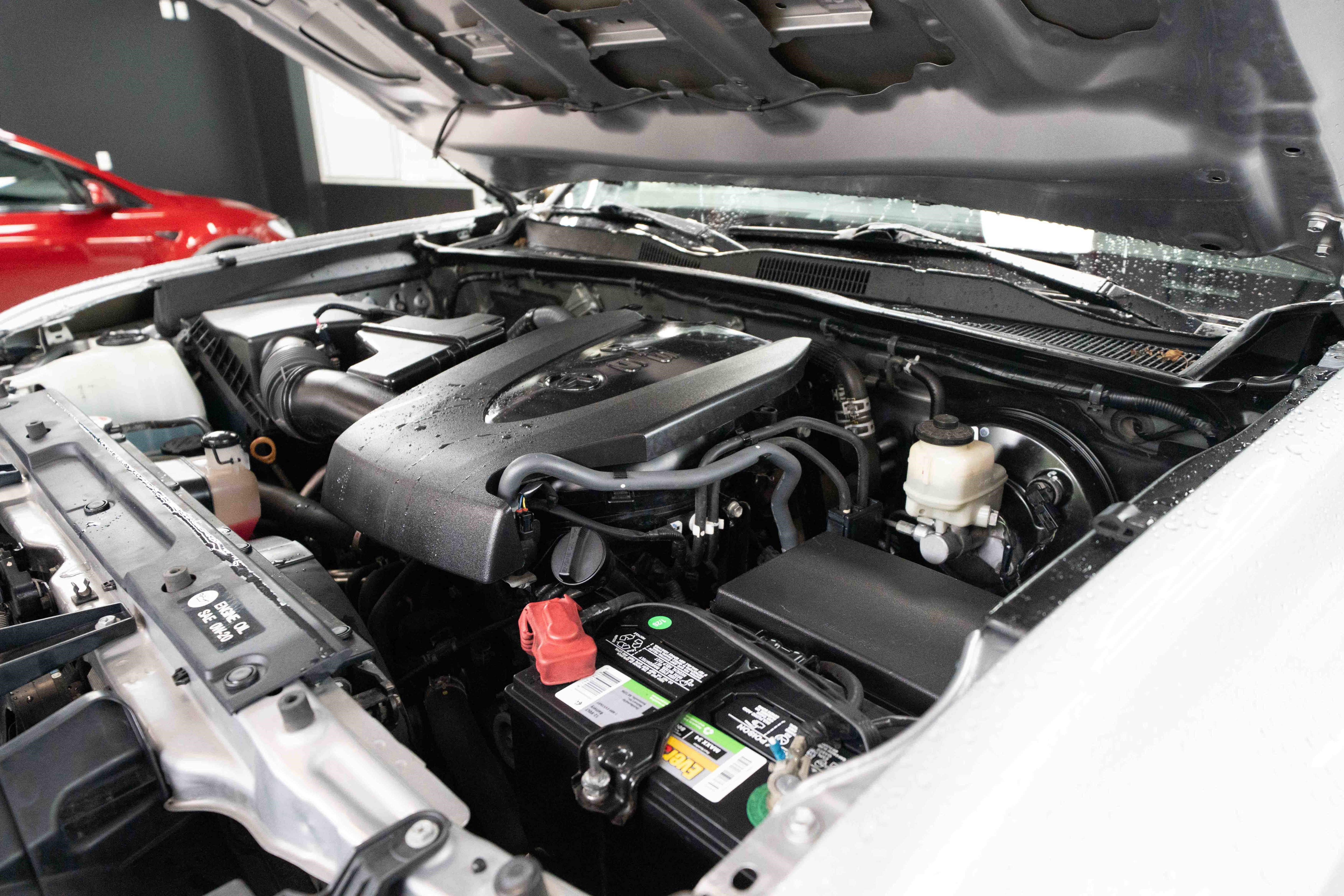 Used 2017 Toyota Tacoma TRD Sport AWD/4WD image 32