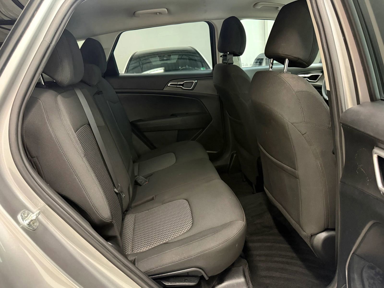Used 2023 Kia Sportage LX FWD image 21