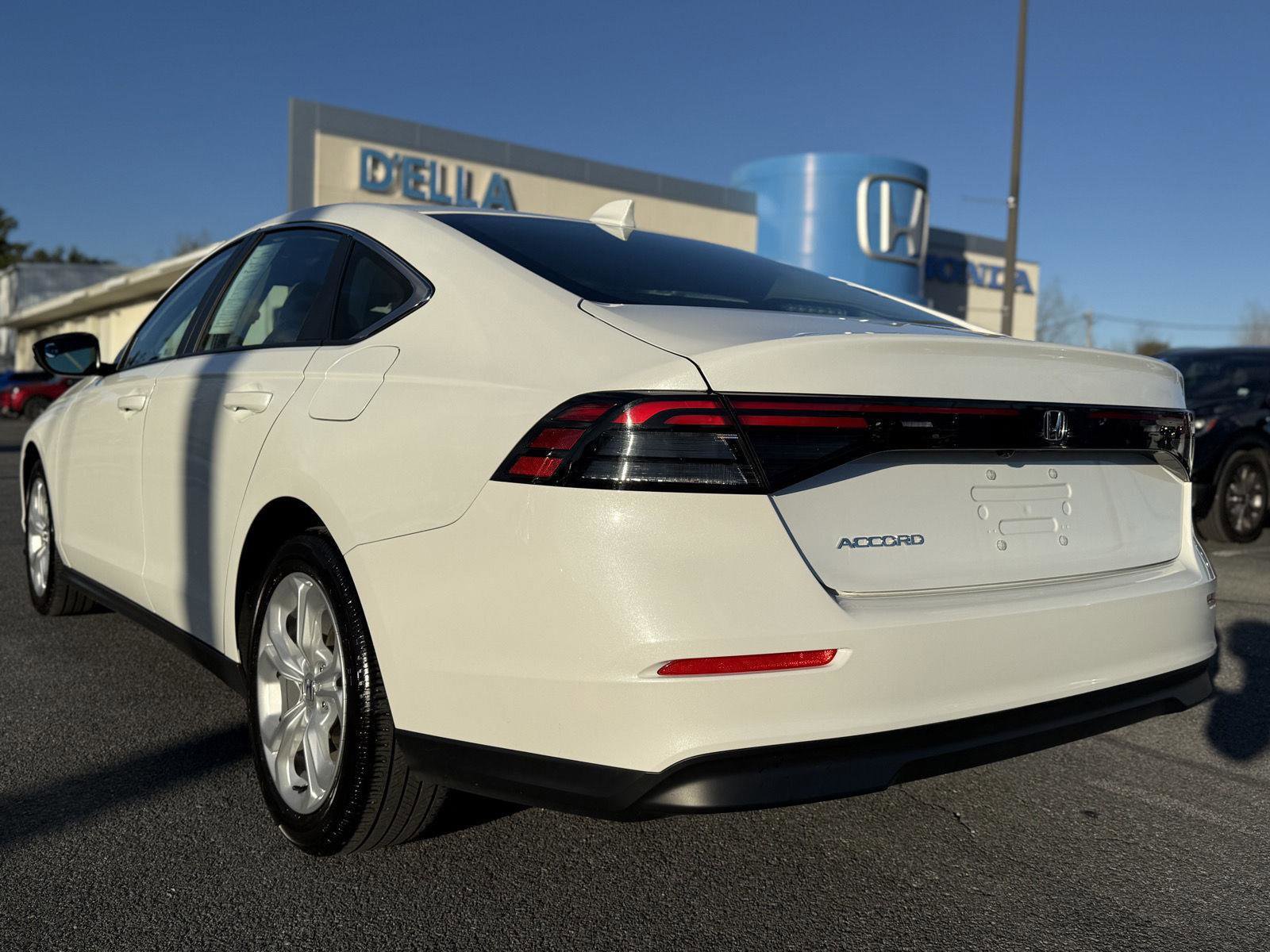 Certified 2024 Honda Accord LX image 7