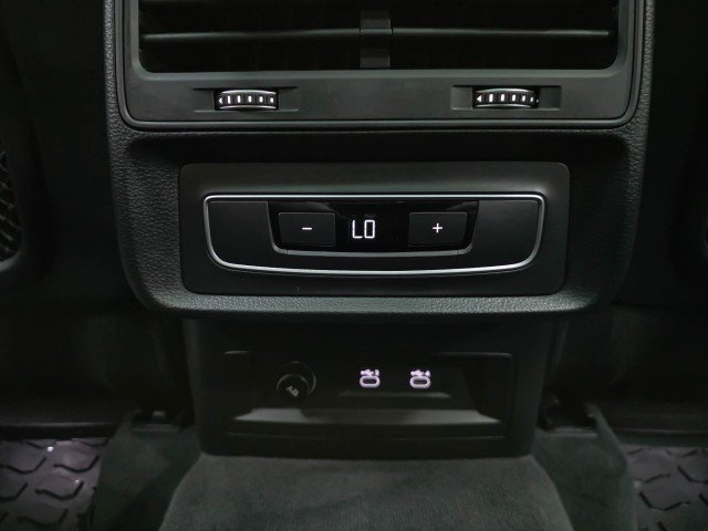 Used 2021 Audi Q7 3.0T Premium Plus w/ Premium Plus Package AWD/4WD image 17
