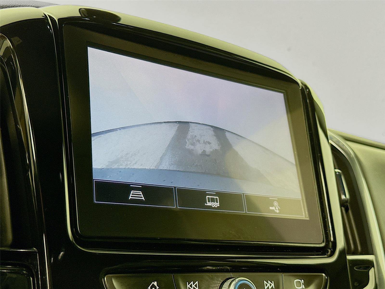 Used 2022 Chevrolet Traverse LT image 13