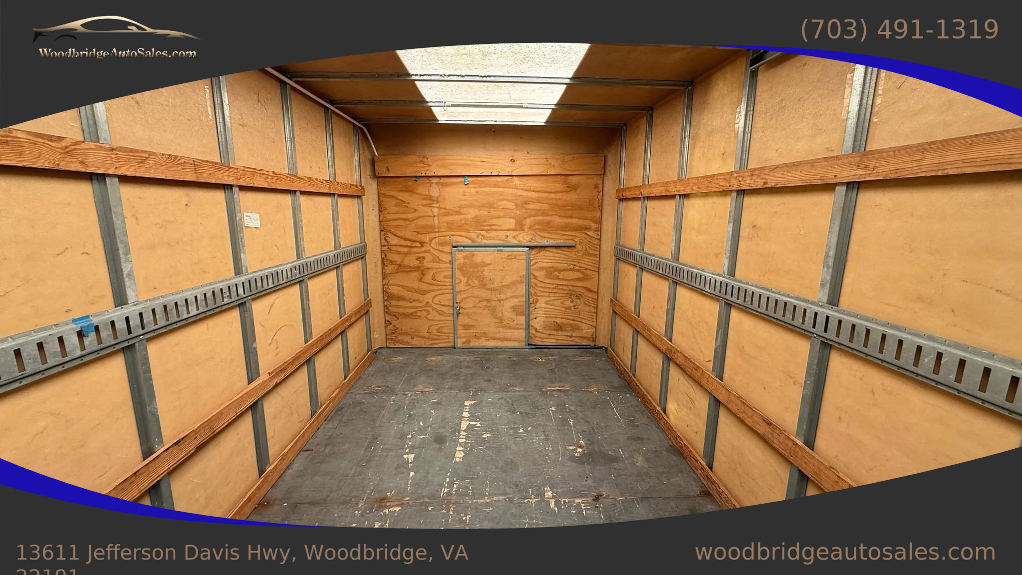 Used 2015 Chevrolet Express 3500 Extended image 19