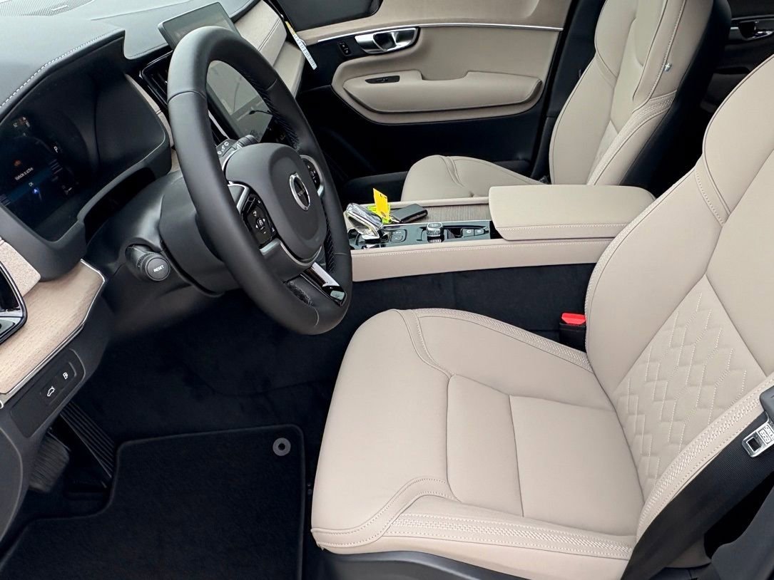 New 2026 Volvo XC90 T8 Plus image 19