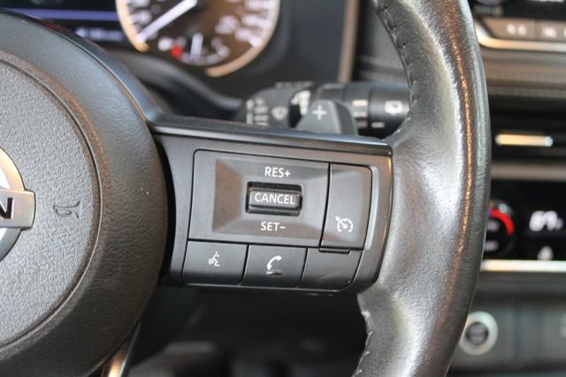 Used 2021 Nissan Rogue S AWD/4WD image 16