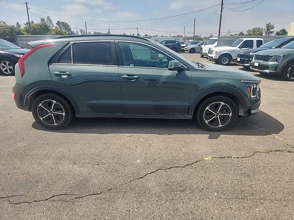 Used 2023 Kia Niro EX FWD image 17