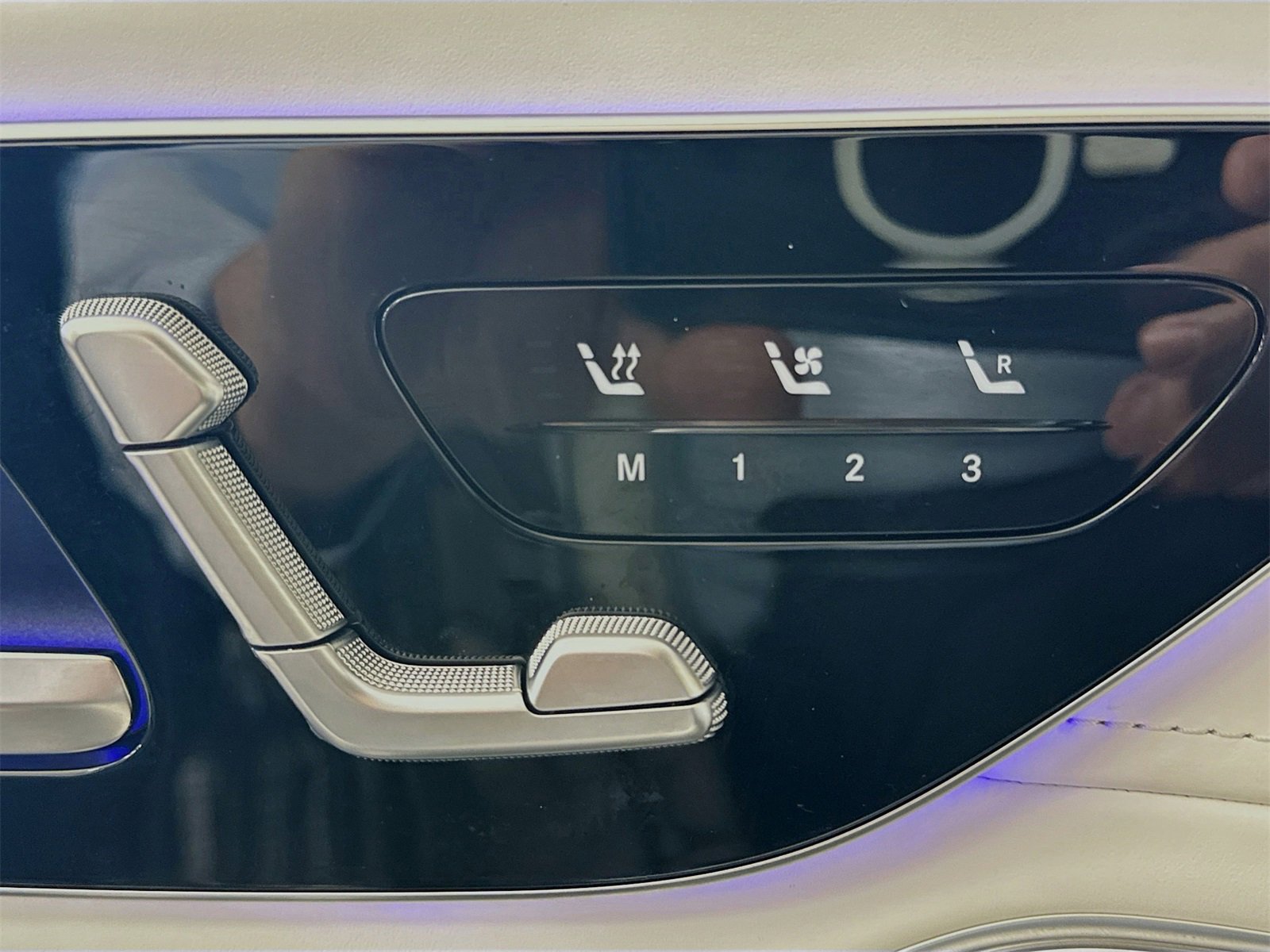 Used 2024 Mercedes-Benz Maybach EQS 680 Maybach EQS 680 image 19