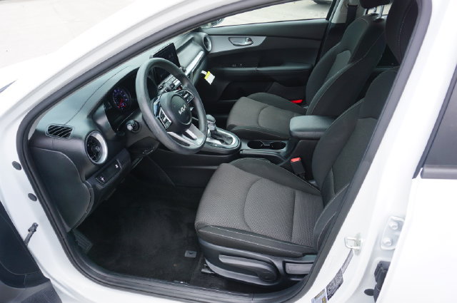 Used 2024 Kia Forte LXS FWD image 12