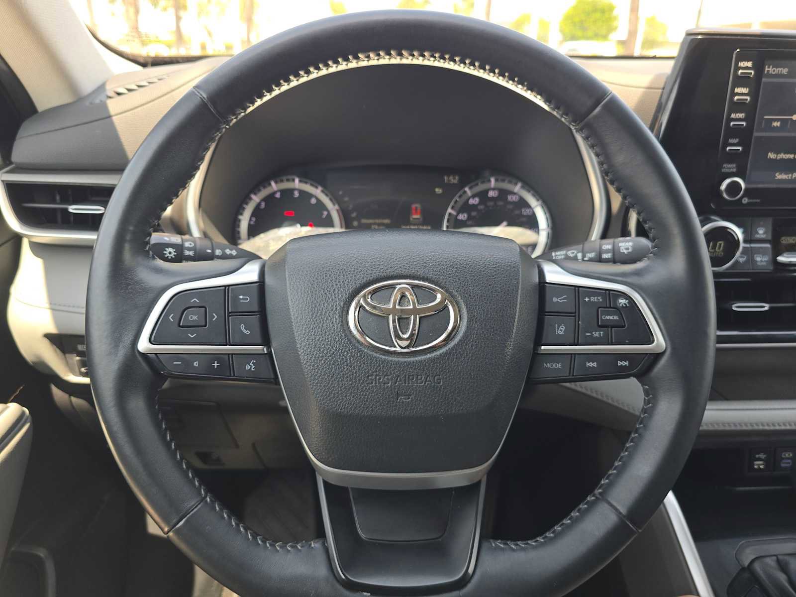 Used 2022 Toyota Highlander XLE image 24