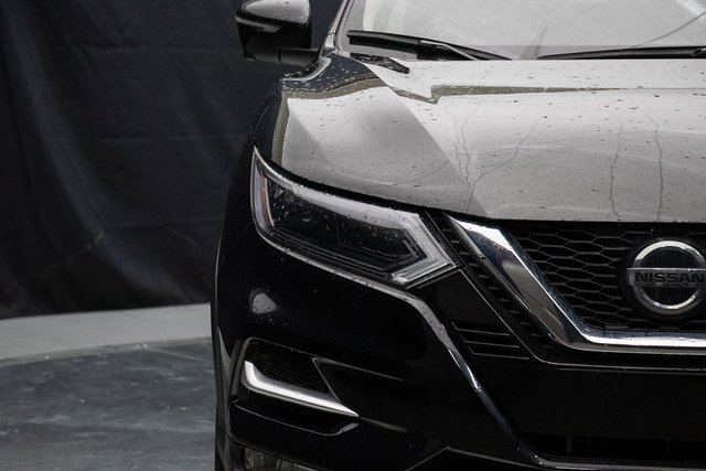 Used 2022 Nissan Rogue Sport SL w/ Premium Package image 5