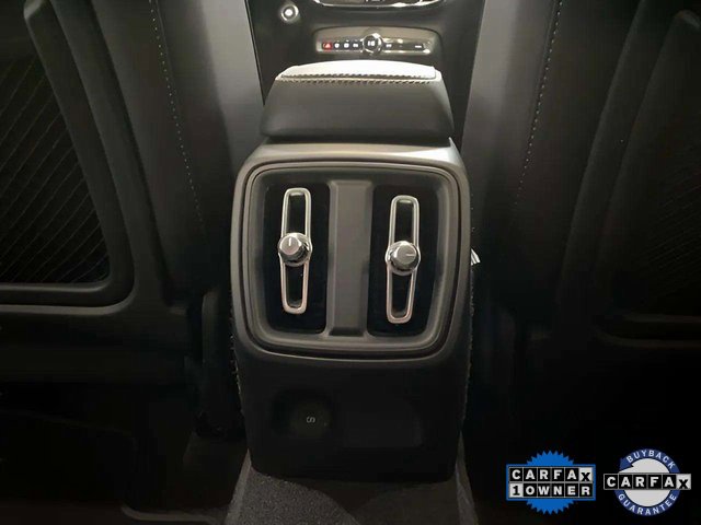 Used 2025 Volvo XC40 B5 Plus image 75