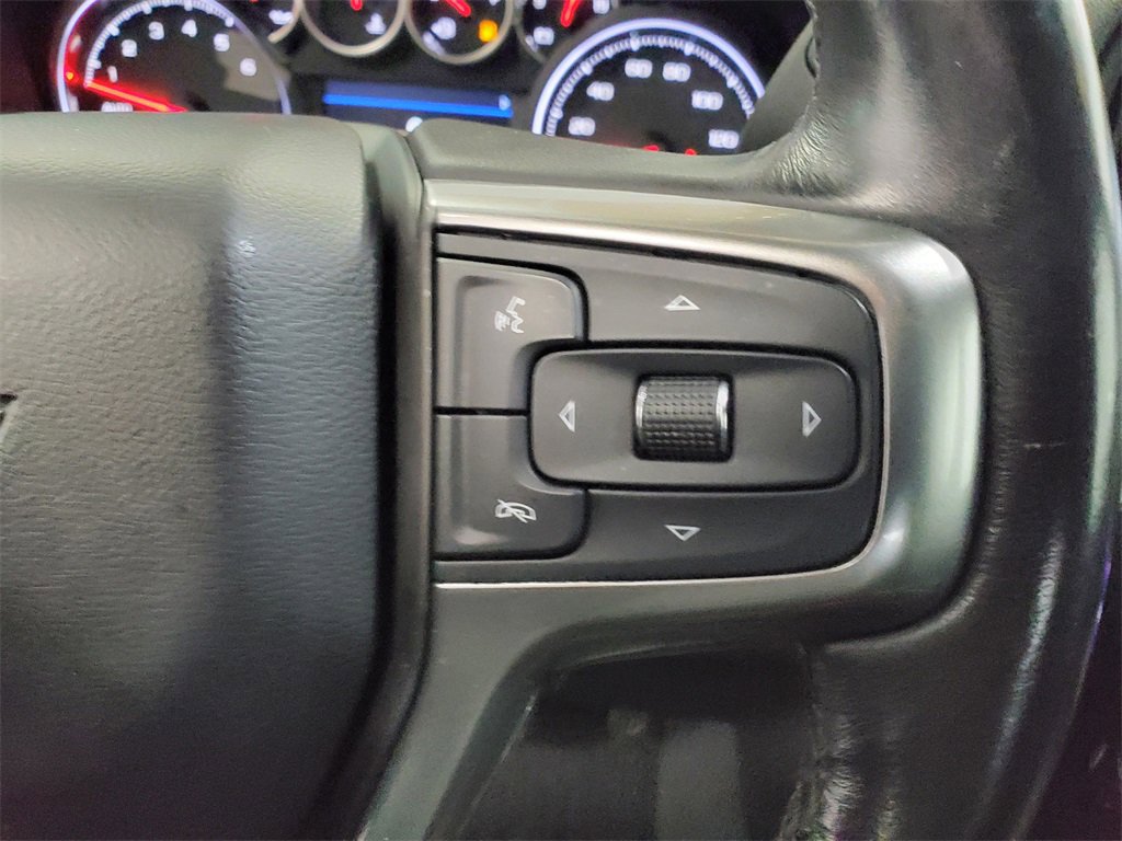 Used 2020 Chevrolet Silverado 1500 LT Trail Boss w/ Midnight Edition image 14