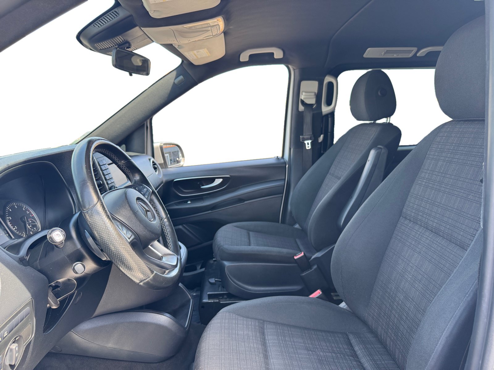 Used 2019 Mercedes-Benz Metris Passenger image 9