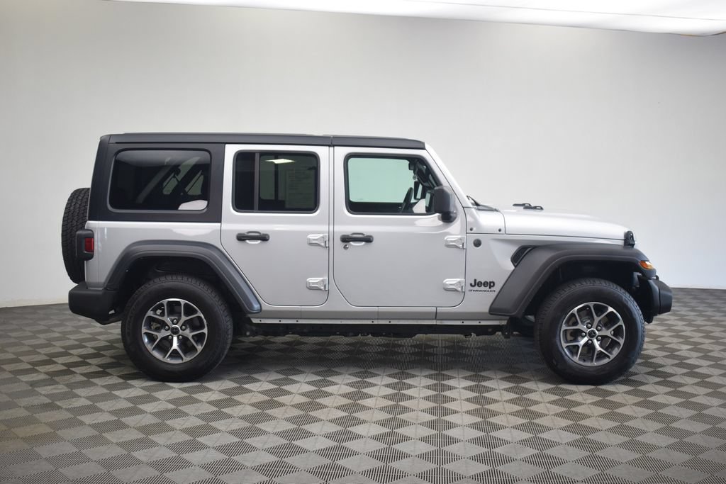 Used 2024 Jeep Wrangler Unlimited Sport AWD/4WD image 15